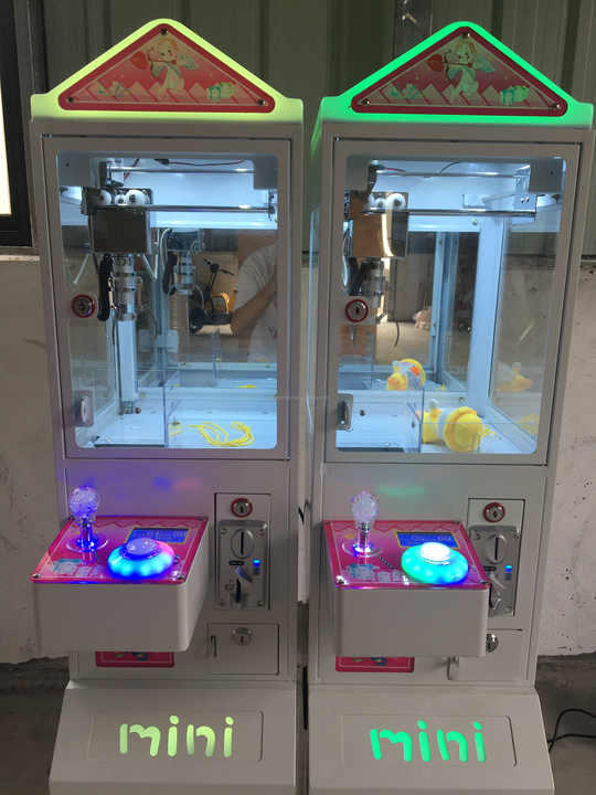 Mini Coin-Operated Mega Small  - огляд і ціна Arcade Toy Vending Machine